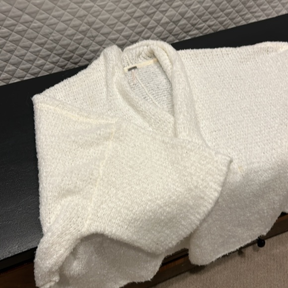 white cozy free people sweater - Picture 3 of 4